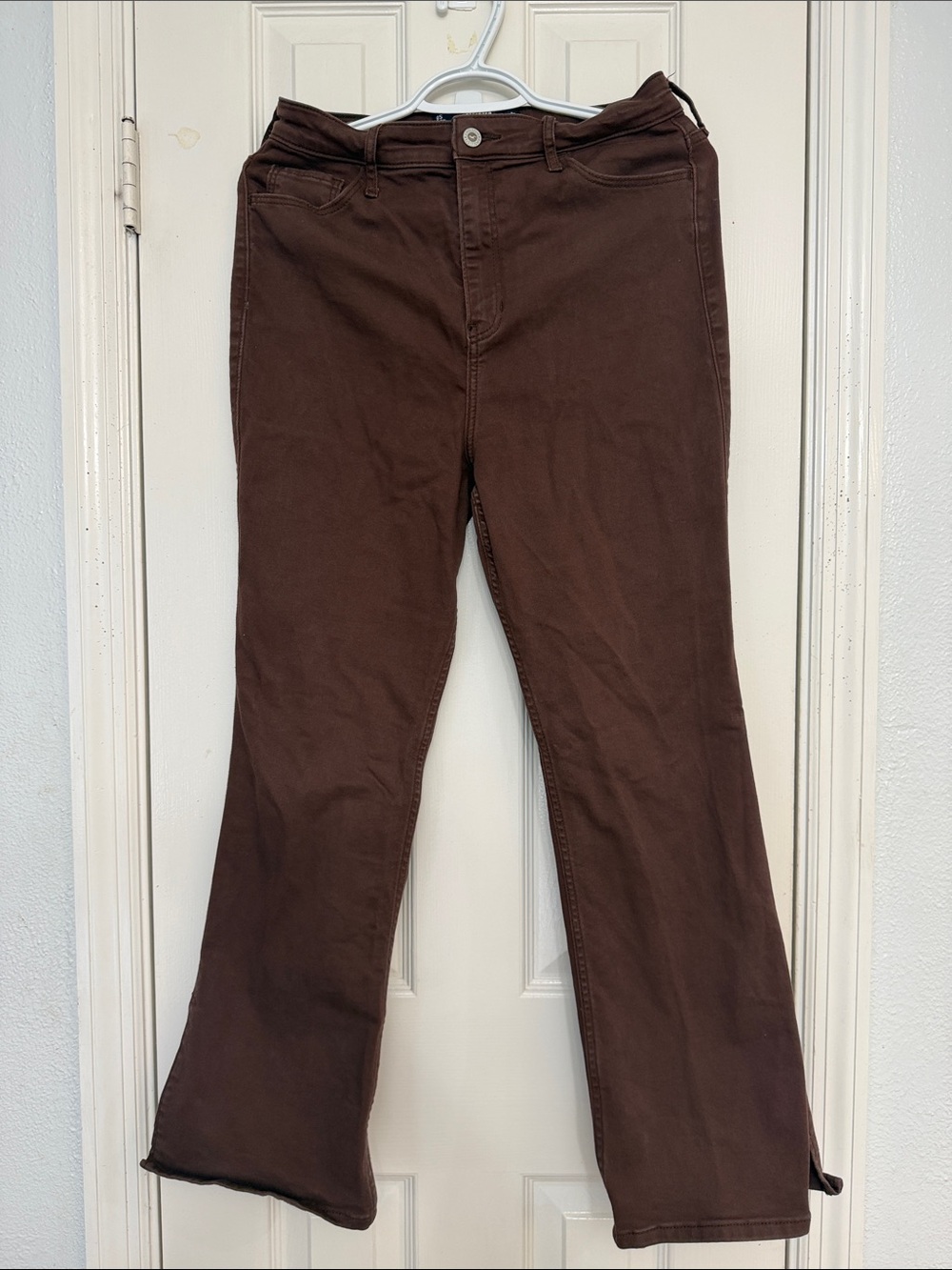 Hollister Brown Highest-Rise Bootcut Soft Stretch Jeans